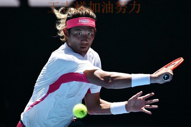 张之臻在NBA中单场高分成为全场焦点 让晋级悬念继续保留